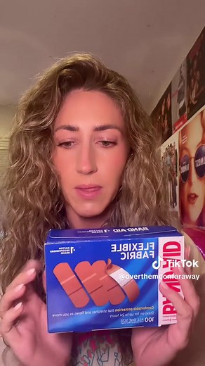 Stylish Sperry Shoes for Women and Girls - Outfit Ideas Included!