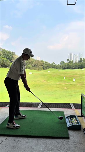 Improve Your Game at a Malaysian Golf Practice Range