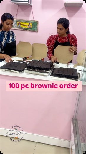 The Cake Room 🎂 on Instagram: "100 pc brownie #thecakeroom #homebaker #cake #bakery #custom #themecake #kidscake #brownies #viral #instaree #viralvideos #haripankh"