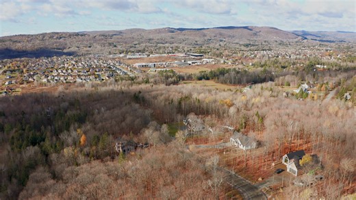 𝟱 𝘁𝗲𝗿𝗿𝗮𝗶𝗻𝘀 𝗿𝗲𝘀𝘁𝗮𝗻𝘁𝘀 au Projet Jack Rabbit, à Prévost. Un développement en pleine nature, recherché pour la construction d’une maison ou d’un chalet. Terrains boisés, environnement paisible, accès 4 saisons. 👉 Cliquez pour découvrir les prix, les plans et la disponibilité des terrains restants. | Projet Jack Rabbit