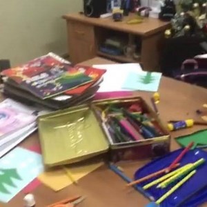 Hello, Reindeer! Hello, snowman ⛄️! Hello, Santa! Happy holidays! ❄️ | English House