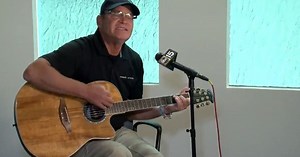 Sun City transporter makes dozens of bracelets from guitar strings for patients