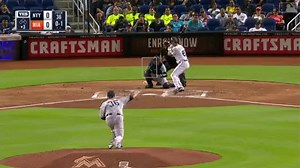 Stanton, Boone usan la misma movida