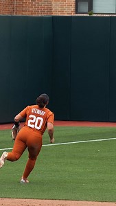 2.5K views · 3K reactions | putting it all on the line 落 Coverage Where It Counts presented by T-Mobile  #HookEm | Texas Softball | Facebook
