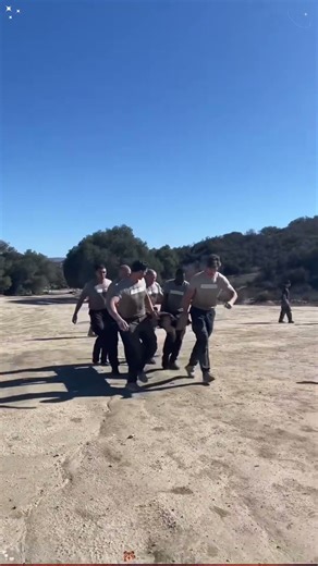 Underwater Navy Seals Training#navyseal #navysealtraining #BUDS #specops #usnavy