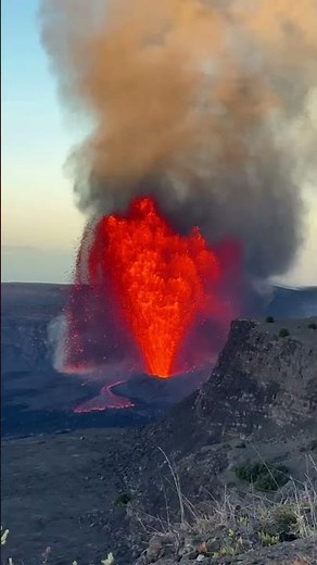 Beautiful Lava Fountaining at Kilauea Volcano (July 9, 2025)