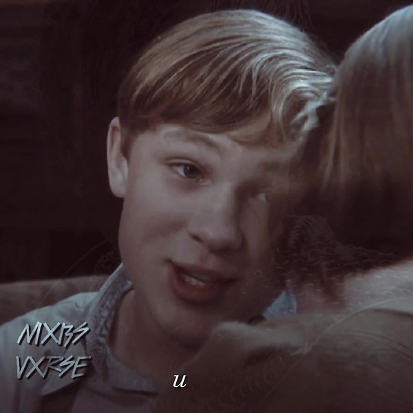 Heartfelt Reaction to Emotional Scene || Peter Pevensie Edits