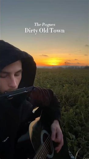 Dirty Old Town – The Pogues | Acoustic Short by soundsofcolin 🌆 #singersongwriter #music #folk