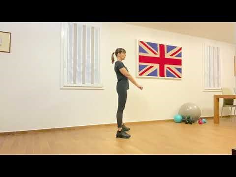 Ginnastica posturale con bastone