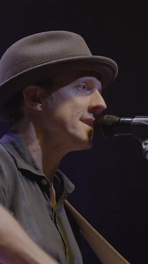 RIO DE JANEIRO!!! 📣 Após quase uma década, Jason Mraz está chegando para uma noite inesquecível com você! 📅 Quando? Dia 06 de março, às 21h30 📌 Onde? Vivo Rio – Rio de Janeiro, RJ Clique em "Saiba Mais" e garanta o seu ingresso! 🎟️ | Jason Mraz