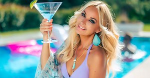 Saša Lendero z novo pesmijo navdušila Slovenijo: Bo to njena nova uspešnica?