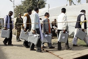 After row in India, now Pakistan wary of EVMs