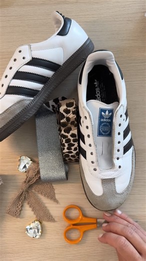 2.2K reactions · 10 comments | VENTES PRIVÉES du 18 au 21 Mai -30% sur tout le site code : VP30 PRIVATE SALES from May 18th to 21st 30% off sitewide code: VP30 #opalebijoux #custom #adidas #sneakers #customshoes #samba #tutorial #adidasoriginals #customized #customsneakers | OPALE | Facebook