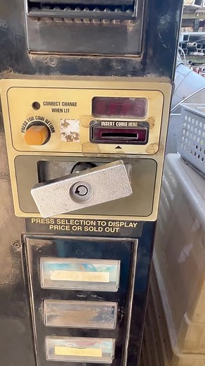 55K views · 493 reactions | Shopping for my sold out drink vending machine. #vendingmachinebusiness #vendingbusiness #drinkvendingmachine #sodavendingmachine #vendingmachinemoney | pristinevending | Facebook