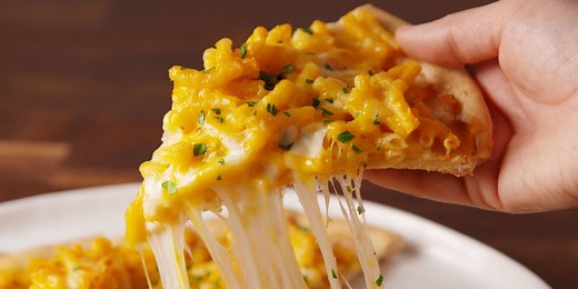 Mac & Cheese Pizza