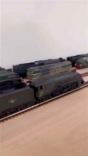 Hornby A4 ‘Merlin’ oo gauge DCC fitted/weathered (another new addition to the fleet!)