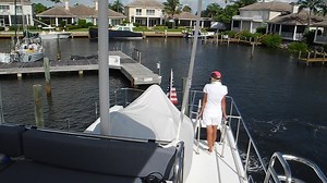 49K views · 221 reactions | Docking single engine downwind AND NO THRUSTERS used! Yes you can do it. Yep, this is a Nordic Tug 42. Learn more in our TRAINING VIDEO - DOCKING here, https://www.captainchrisyachtservices.com/boat-handling-videos/docking-with-confidence/ | Ask Captain Chris | Facebook