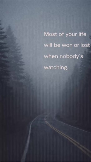 Most of the work that changes your life happens when nobody’s clapping. Stay consistent when it’s quiet. That’s where it’s decided. #discipline #consistency #grindmode #quietwork #selfrespect #mentaltoughness #dailystandards Follow for real structure, not hype.