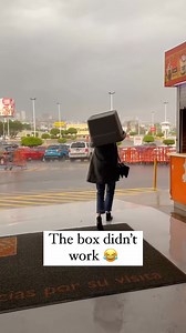 Look out, it's slippy 🌧️😳 | Niall MacMillan