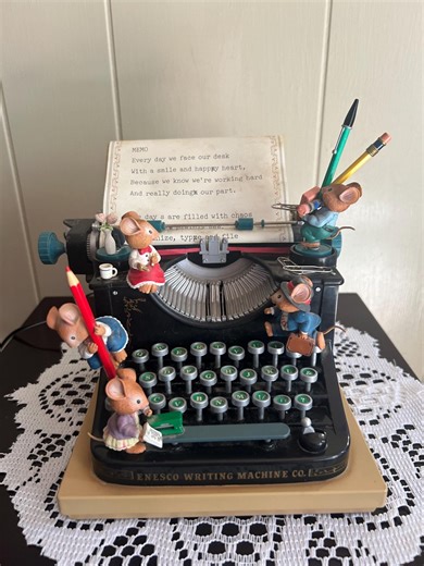 Vintage Enesco Animated Typewriter Mice Music Box, Plays “ Whistle Why You Work” 1980’s/90’s . Great Working Condition! - Etsy