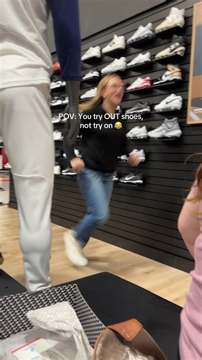 Trinity Echo Lynn Tuck (@trinityecholynnsnow)’s video of shoes