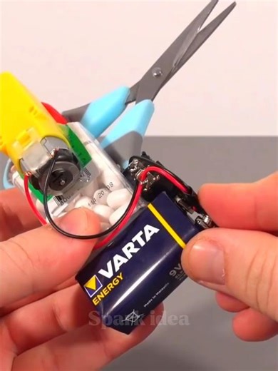 Easy Tech Experiment Using Basic Materials | Spark idea. #diy #experiment #sciencediy #innovation