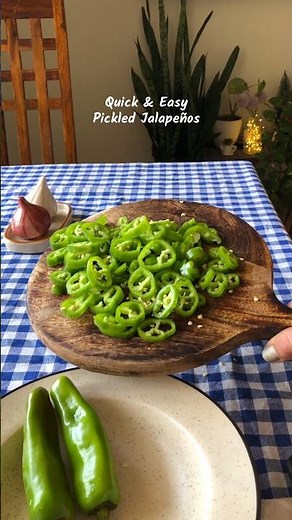 Quick and Easy recipe Pickled Jalapeno. #recipe #easyrecipe #pickled #jalapeño