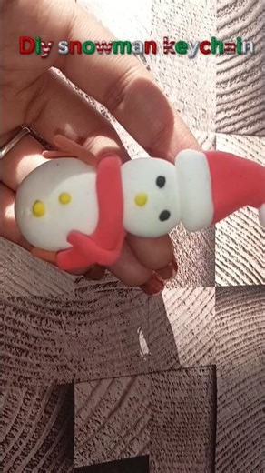 Diy snowman keychain by clay 😁#diy #craftyhome #diyaccessories #shortsvideo