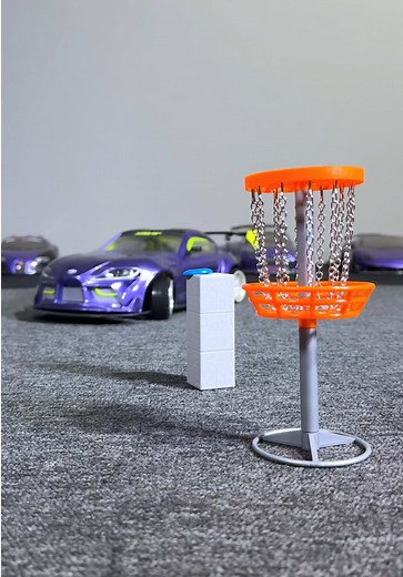 Frisbee Golf with RC Cars