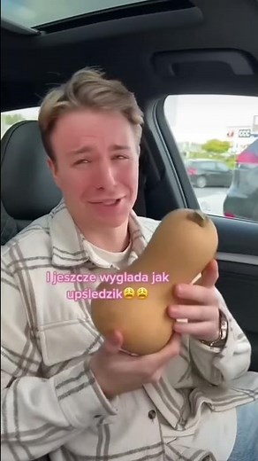 Udaję moją dziewczynę podczas jesieni 😂🍁 #shorts
