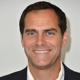 Andy Buckley | Keynote Speaker | AAE Speakers Bureau
