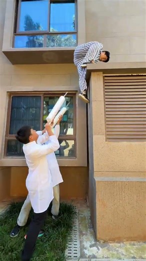 Escape From The Extreme Asylum!#parkour #funny #challenge #sports