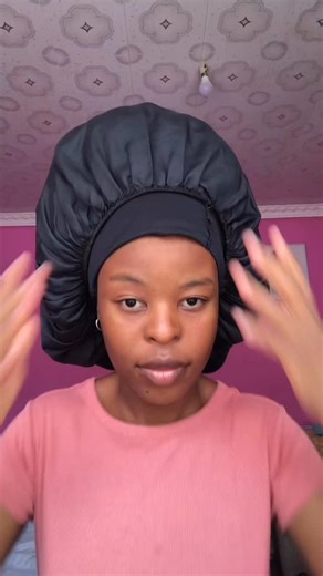 Fiona on Instagram: "How properly detangle type 4 hair to reduce breakage ❤️ I only do this on wash days before shampooing my hair. I find it to make my wash days easier 😌 #detangling #detangling4chair #reducebreakageandshedding #properlydetangle #mattednaturalhair #prepoo #preshampoo #skala #prepooroutine #washdaytip"