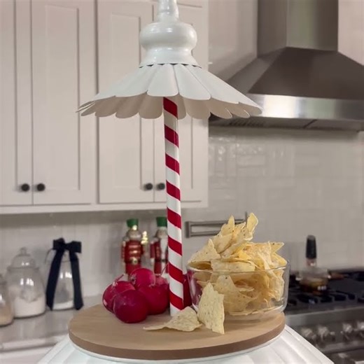 Peppermint 3-Tier Tree Stand