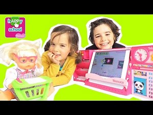 NENUCO HAPPY SCHOOL - Ma POUPÉE fait son BACK TO SCHOOL avec le maitre et la maitresse - Démo Jouets