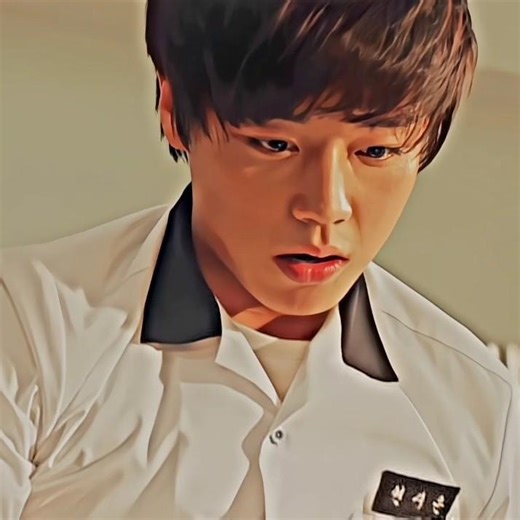 Sieun SNAPS on Yeonngbin 😡 Suho STOPS Him & FIGHTS Him 🔥 Weak Hero Class 1 #shorts