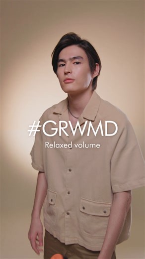 Exude quiet sophistication with relaxed volume that complements most occasions. Simply use the Large Round Volumizing Brush attachment with your Dyson Airwrap i.d.™ multi-styler and dryer – brush upwards at the crown and sweep to the side for instant, natural-looking volume. Discover more : http://ms.spr.ly/6188q8NMa #DysonMY #DysonTechnology #DysonHair #DysonAirwrapID #MenHairstyle | Dyson