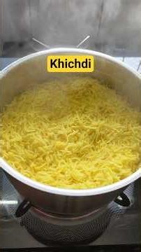 Khichdi Recipe💛 #khichdi #trending #trendingshorts #youtube #ytshorts #fyp #shorts #shortsfeed