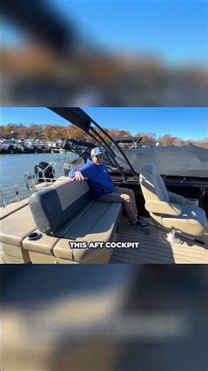 Seating for all Occasions on the Starcraft EXS 3 Q: Bridge Marina Boat Reviews ‪@StarcraftBoats‬