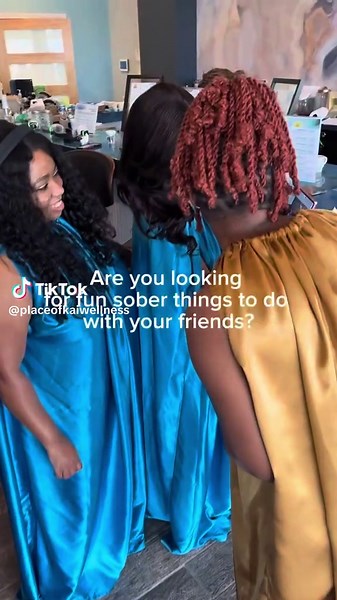 Need a cute sober way to link with your bestie? 👯‍♀️🧖🏽‍♀️ Book a spa day or host a whole spa party at our holistic spa! Tea, steam, vibes, and healing only. placeofkai.com #GirlsWhoHeal #SoberFun #PlaceOfKai #SoftLifeEnergy