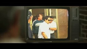 Un hombre solo, armado con ingenio, disfraces y un plan que mantuvo en jaque a toda España durante más de una década. Atracó bancos, burló a la policía y acabó tiñendo de sangre su leyenda. 📺 Mañana martes a las 22:50 en Cuatro desvelamos la verdad sobre El Solitario. ✨🎥 #Código10 en @cuatrotv con @nachoabadtv y @davidalemantv. | Código 10