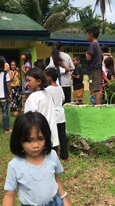 Samtang nag feeding ang Barangay Officials sa Elementary School dre sa Sudlon , na videohan ang panghitabo sa kusog na linog😭😭😭 Na atlan na na videohan kay samtang nag luto para mag video na atlan na naay linog😭😭 Grabi na karatol 😭 #Linog | Jomarie Castro Calabria