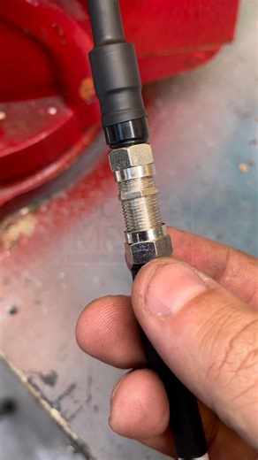 The right way to join an antenna cable A simple trick that keeps the signal strong and stable! #USA #ElectricHack #PapainhaTips | Kreative Ideas