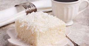 Rafaelo kocke: Recept za kremast, nežan i izdašan kolač koji može dugo da stoji