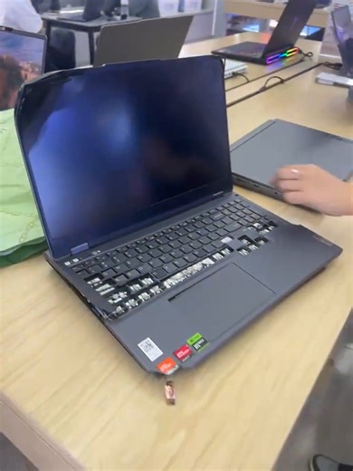 The Magic Laptop Trick Revealed!. #TechTricks #DIY #GadgetLove | हिंदुस्तानी है हम