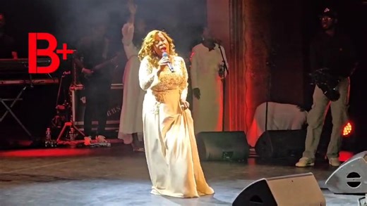 89K views · 8.7K reactions | Saint, Saint , Saint Nous fléchissons le genou devant le Père #FoliesBergère #sam18octobre | Constance Aman | Facebook