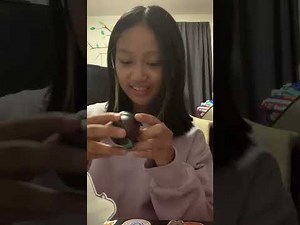 unbox my alien stage figurine :33