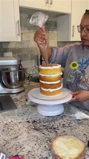 Baker Hack: Use Frozen Cake Layers 🍰