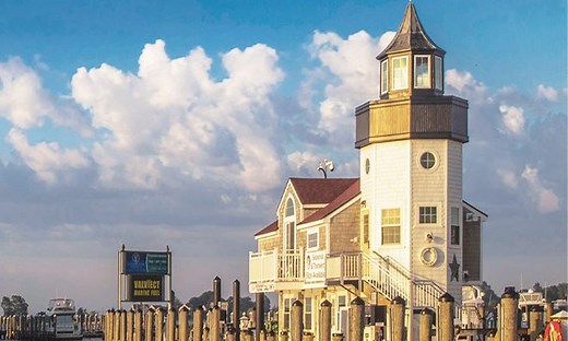 Lighthouse Suite at Saybrook Point: Romantic Waterfront Accommodation in Old Saybrook, CT