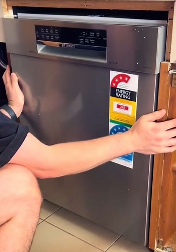 Replacing a Vintage Simpson Dishwasher with Bosch